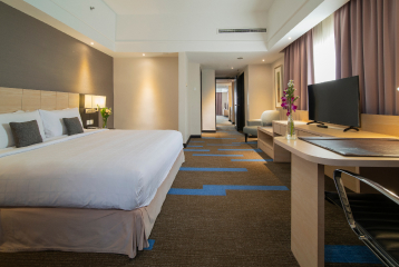 (English) Premier Suite